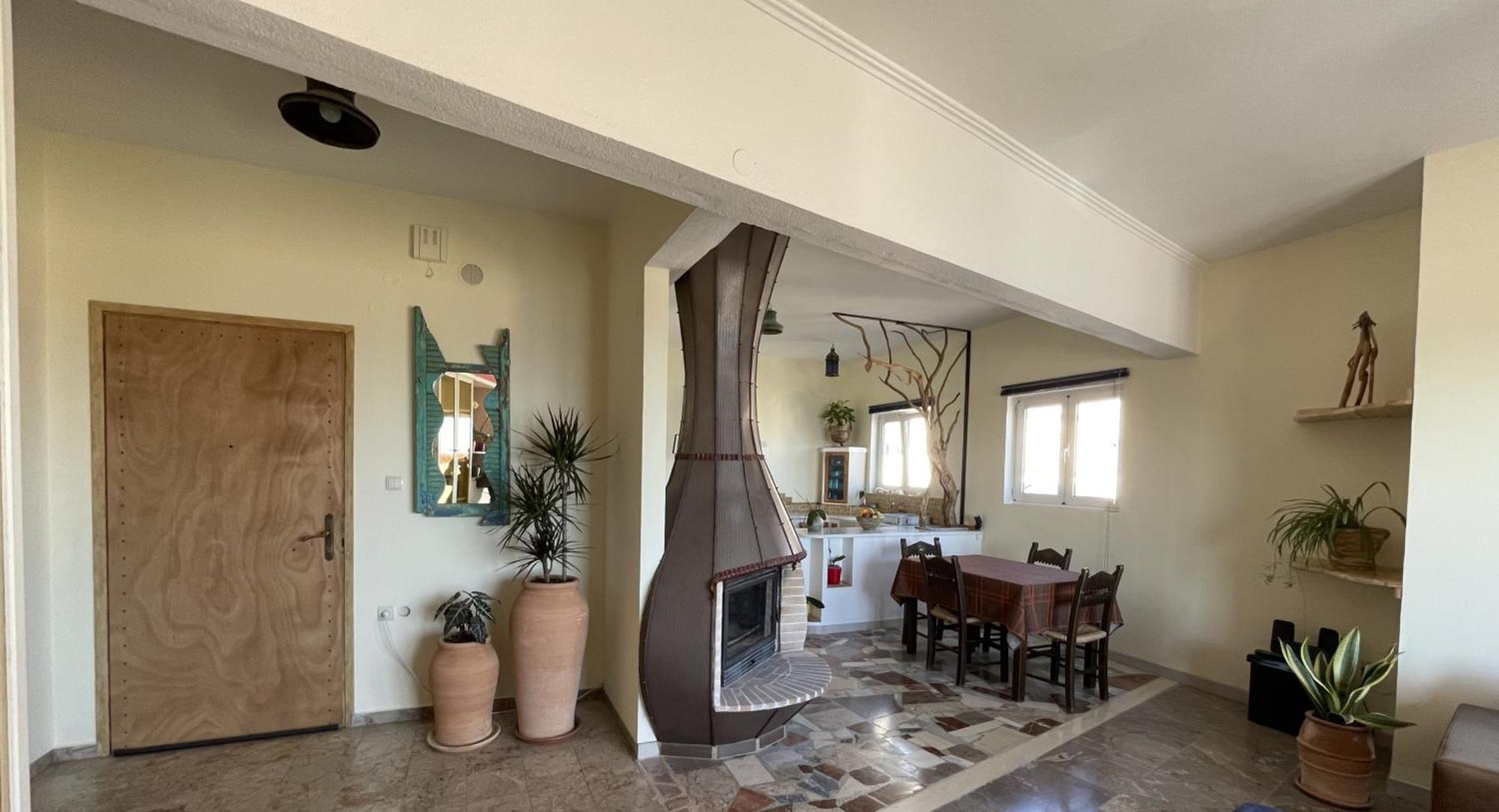 Art And Nature Apartment Sellia  Phòng bức ảnh