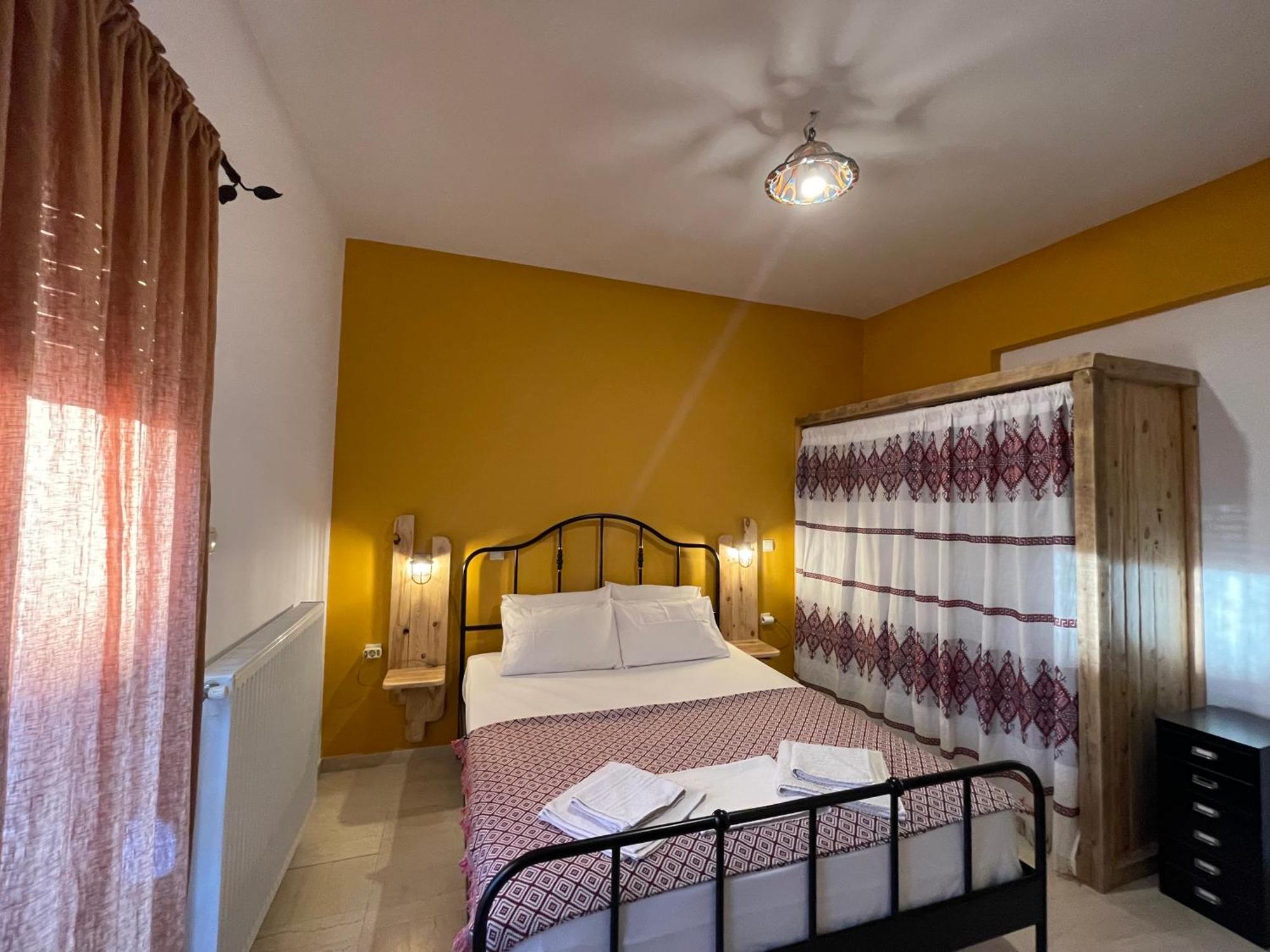 Art And Nature Apartment Sellia  Phòng bức ảnh