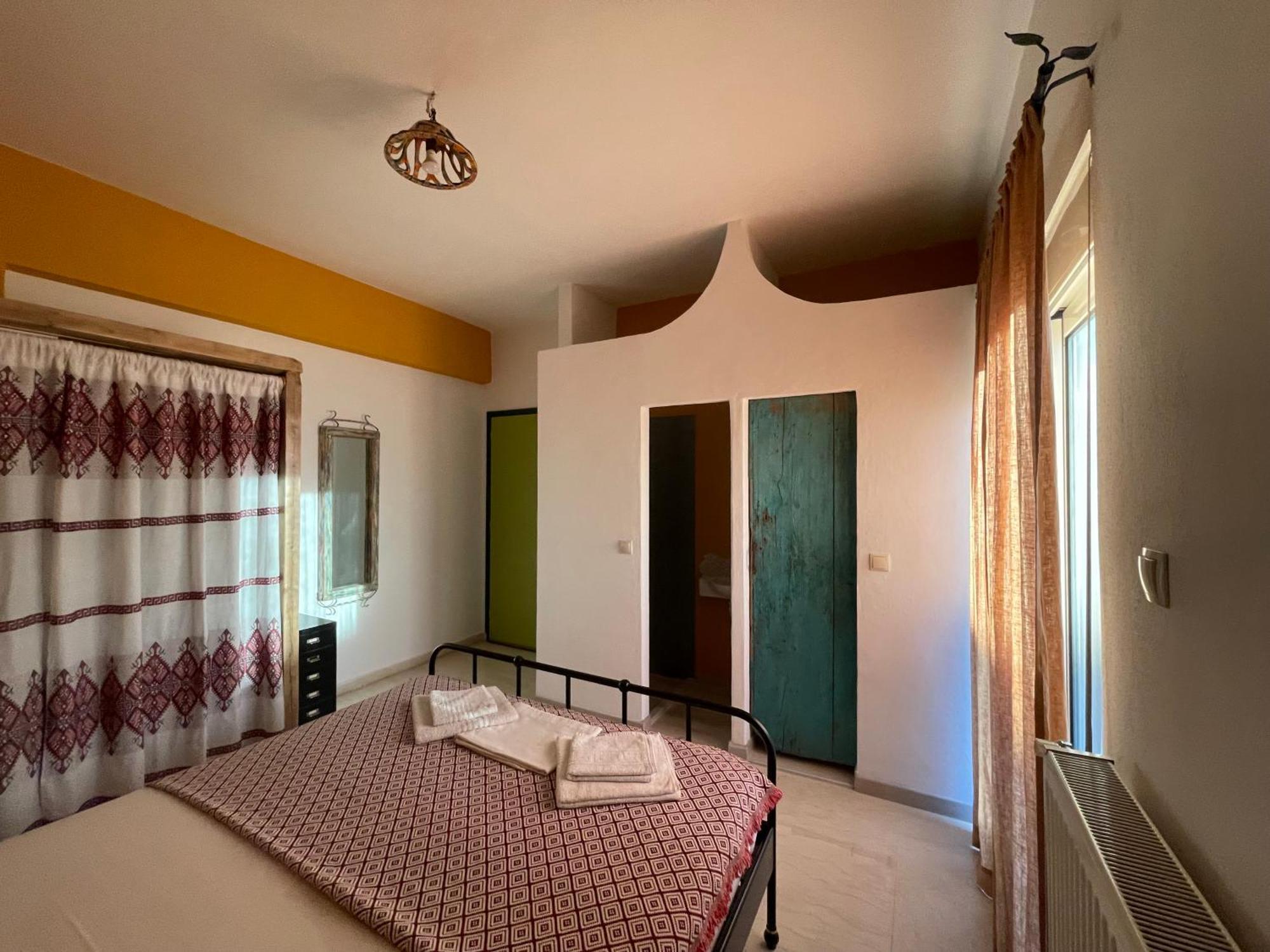 Art And Nature Apartment Sellia  Phòng bức ảnh